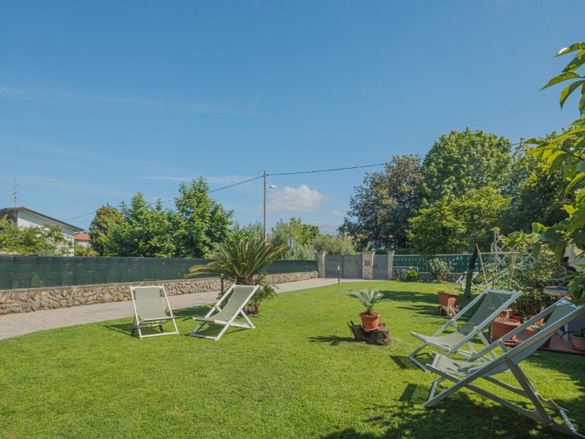 Apartment Emiliano By Interhome Marina di Massa Eksteriør bilde